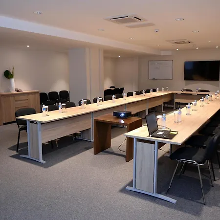 Alexandar Ii 4* Escópia