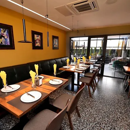 Alexandar Ii Hotel 4*