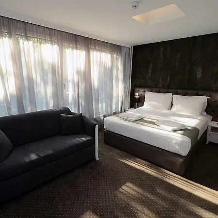 Alexandar Ii 4* Escópia