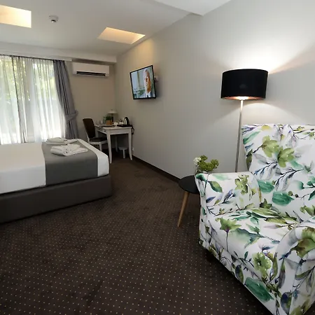 Alexandar Ii Hotell 4*