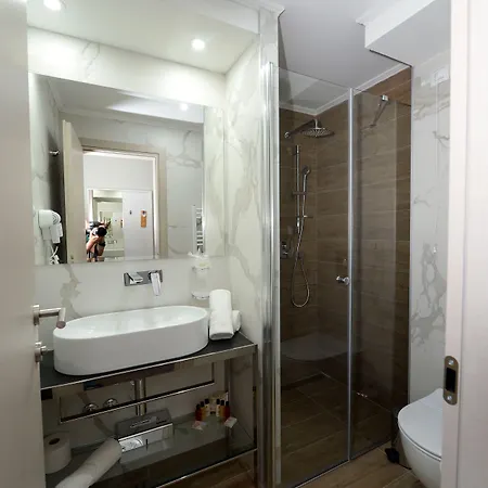 Hotel Alexandar Ii 4*