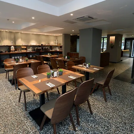 Alexandar Ii Hotell 4*