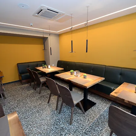 Hotell Alexandar Ii