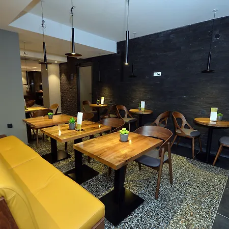 Alexandar Ii 4* Escópia