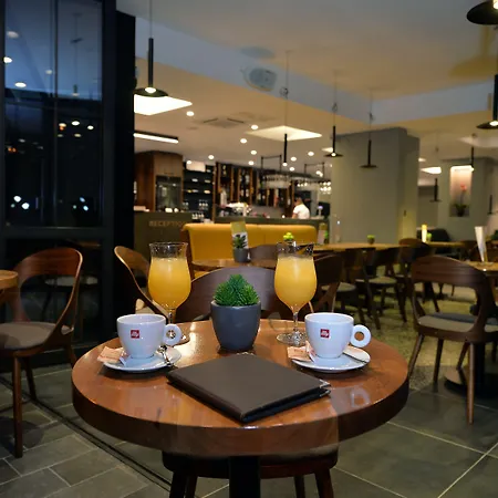 Alexandar Ii 4* Skopje