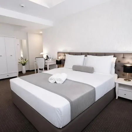 Alexandar Ii Hotel 4*