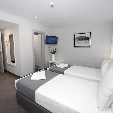 Alexandar Ii 4*