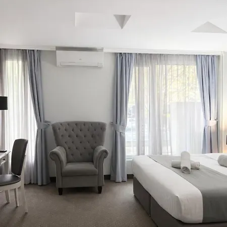 Alexandar Ii 4* Skopje