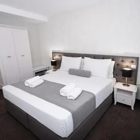 Hotel Alexandar Ii