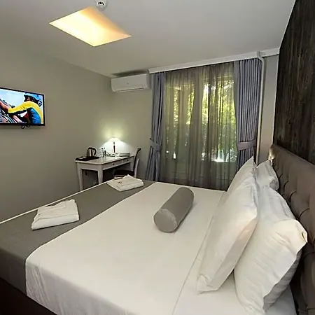 Alexandar Ii 4*