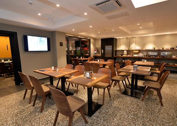 Alexandar Ii Hotel 4*