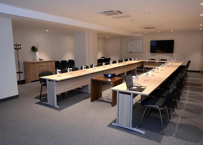 Alexandar Ii 4* Skopje