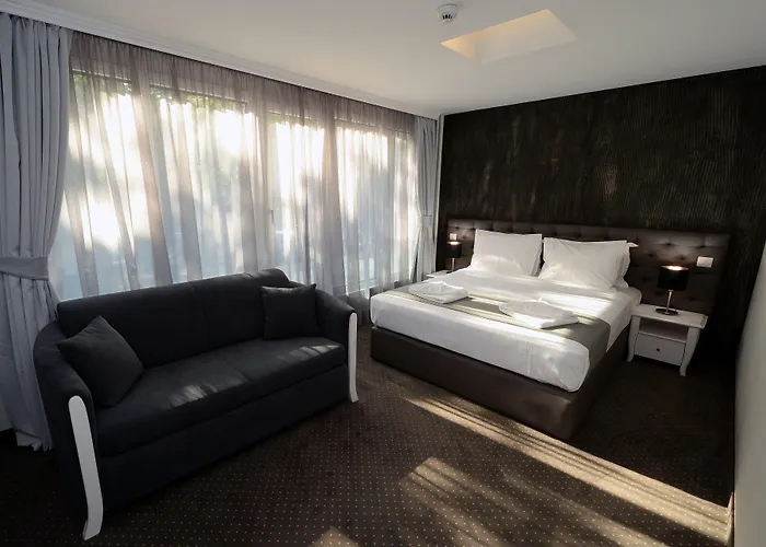 Alexandar Ii 4* Skopje