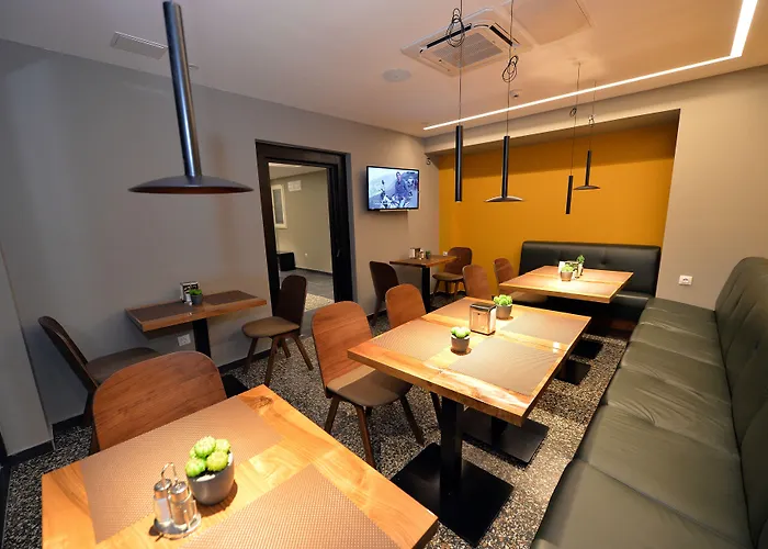 Hotel Alexandar Ii 4*